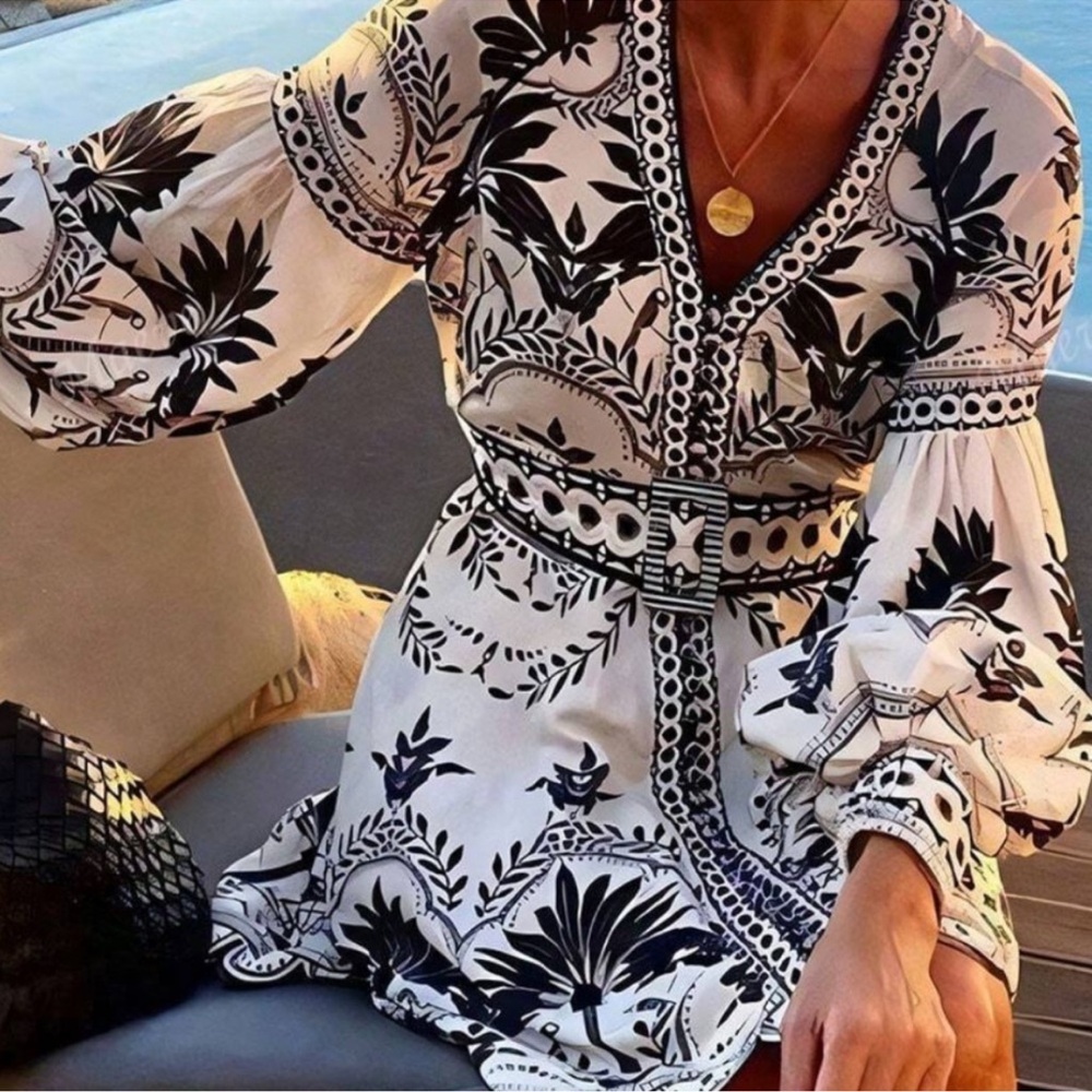 Boho Floral Print V Neck Balloon Sleeve Mini Dress S M L XL - Picture 2 of 4